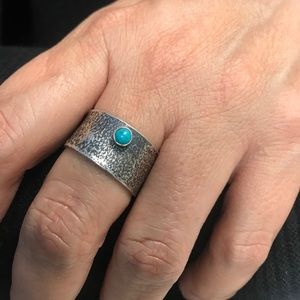 Sundance Catalog sterling silver band w/turquoise
